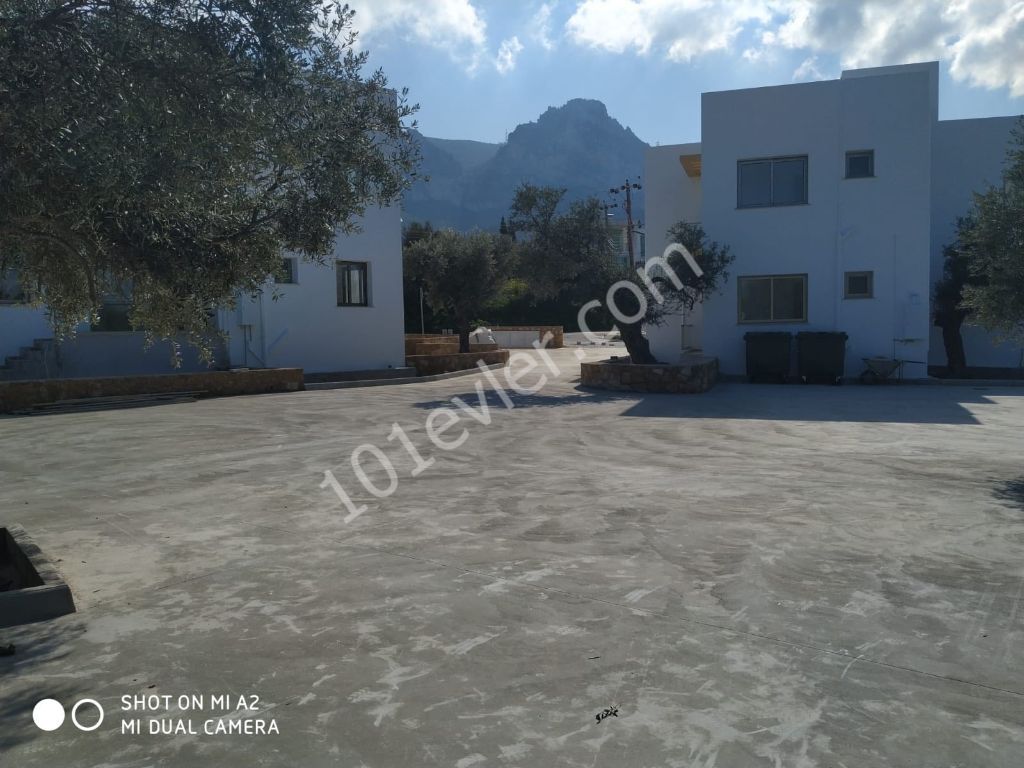 1+1 Wohnungen zum Verkauf in Kyrenia Olivenhain 50000 STG ** 