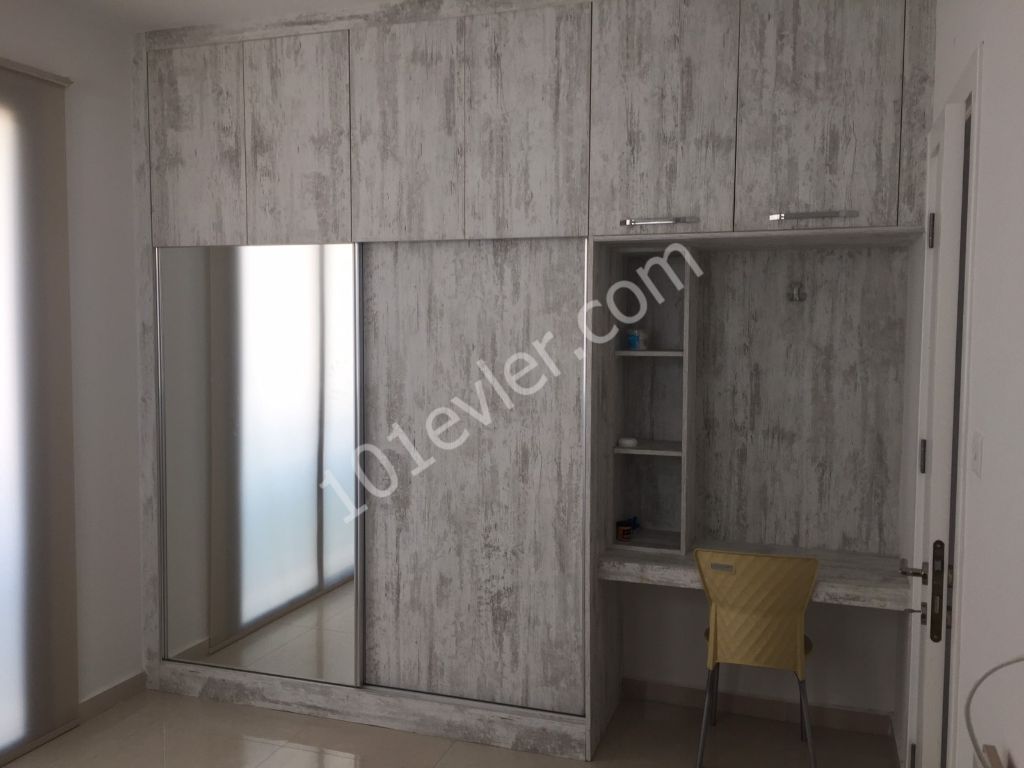 Lefkoşa Marmara Bölgesin'de 2+1 Eşyalı Kiralık Daire 350 Stg