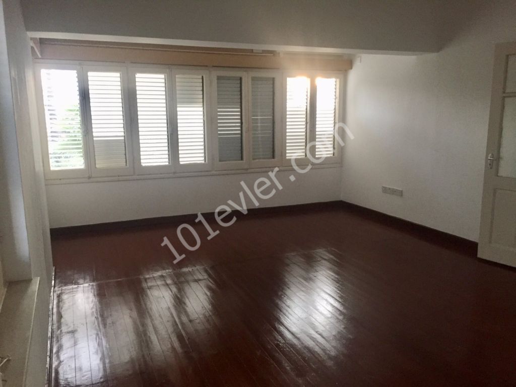 Flat To Rent in Köşklüçiftlik, Nicosia