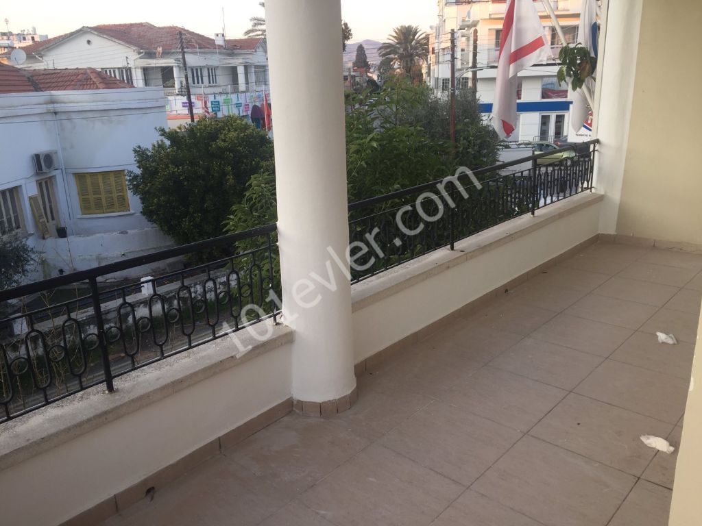 Flat To Rent in Köşklüçiftlik, Nicosia