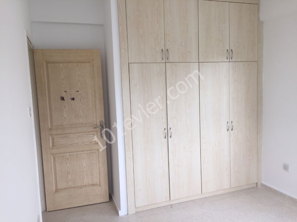 Lefkoşa Hamitköy'de 2+1 Eşyasız Kiralık daire 1,600 TL