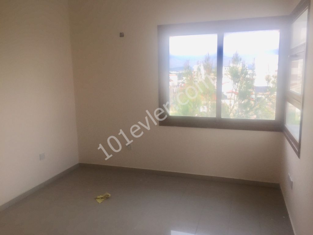 Flat For Sale in Küçük Kaymaklı, Nicosia