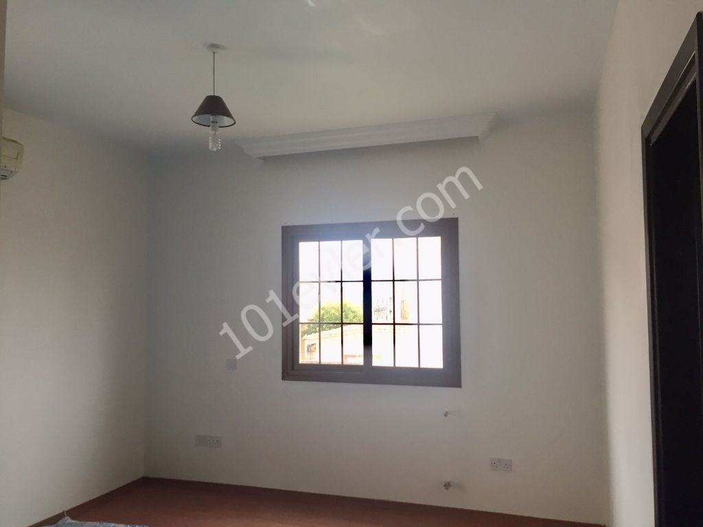 3+1 Unfurnished Duplex Detached House for Rent in Nicosia Hamitköy (Dumlupınar) Region 400 Stg