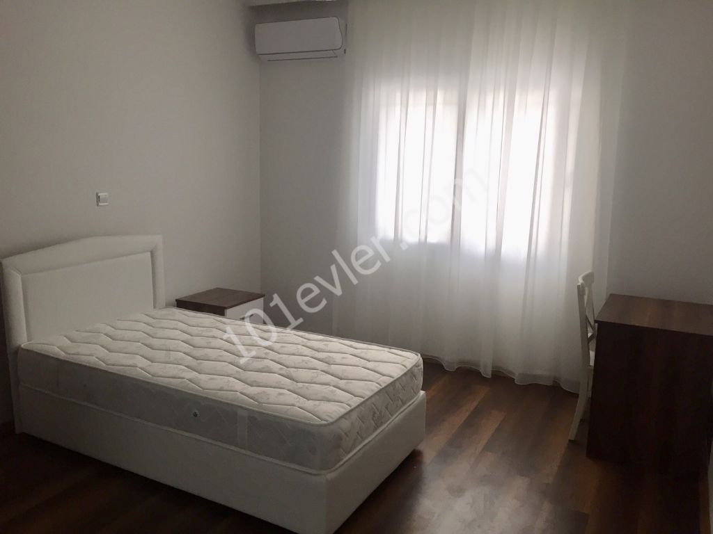 Lefkoşa Gönyeli'de Kiralık 3+1 Full Eşyalı Lüx Daire 480 Stg