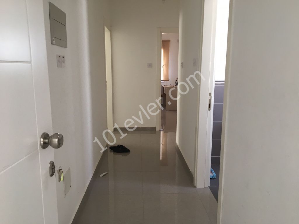 Lefkoşa Gönyeli'de Kiralık Full Eşyalı 2+1 Daire 2,400 TL