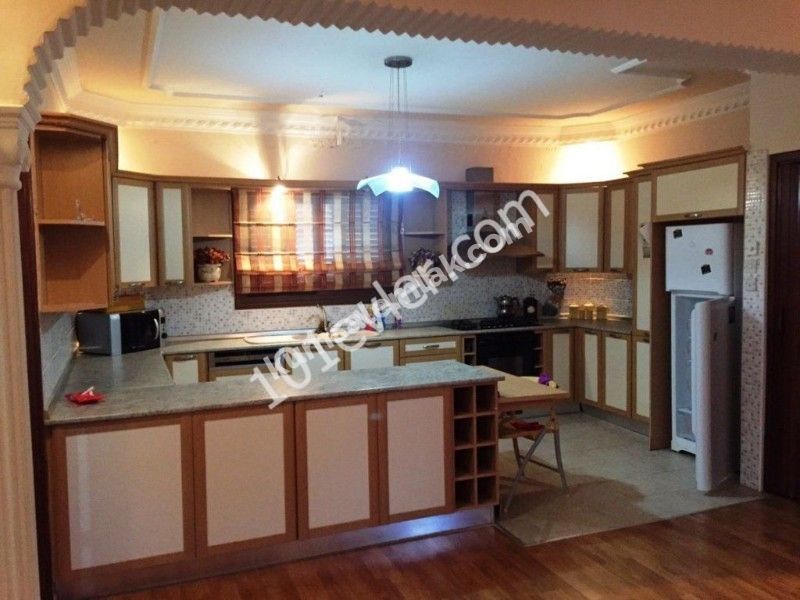 Flat For Sale in Köşklüçiftlik, Nicosia