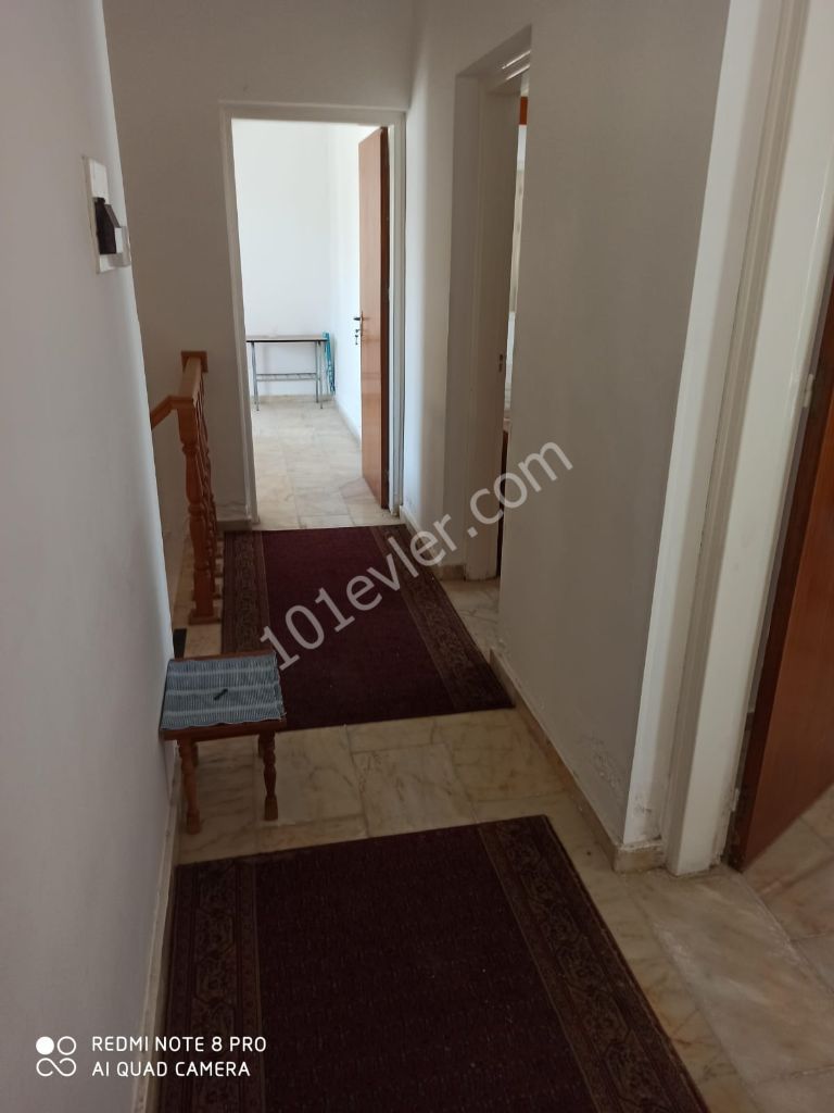 Girne Karaoğlanoğlun'da 4+1 Kiralık Villa 700 STG