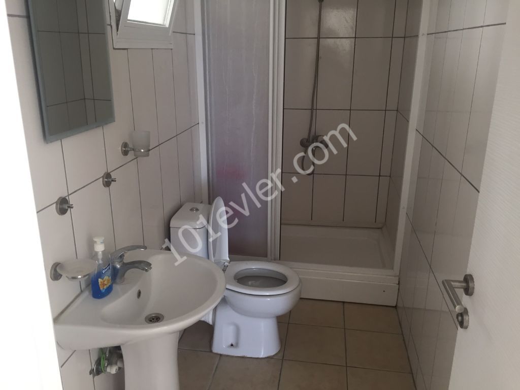 Lefkoşa Göçmenköy'de Kiralık Daire 2000 TL