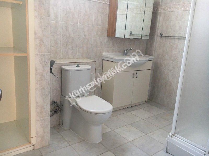 Lefkoşa Kızılbaş Bölgesin'de 3+1 KİRALIK DAİRE 2000 TL