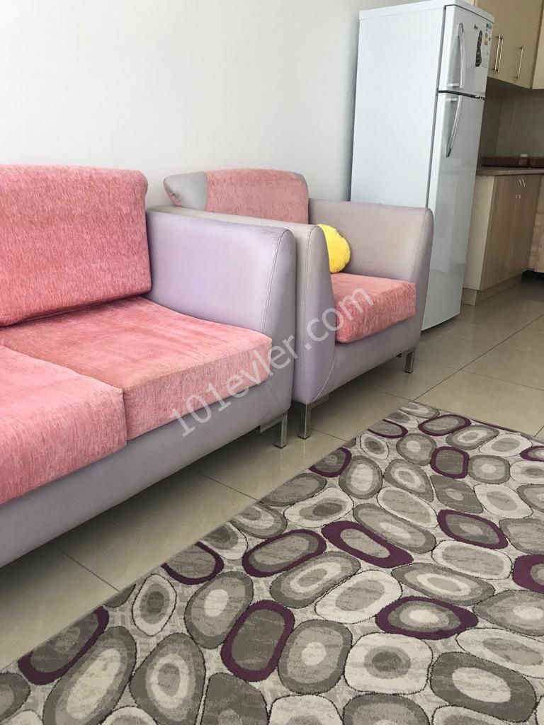 Lefkoşa Gönyeli'de 2+1 1500 tl 6+6 ödemeli daire