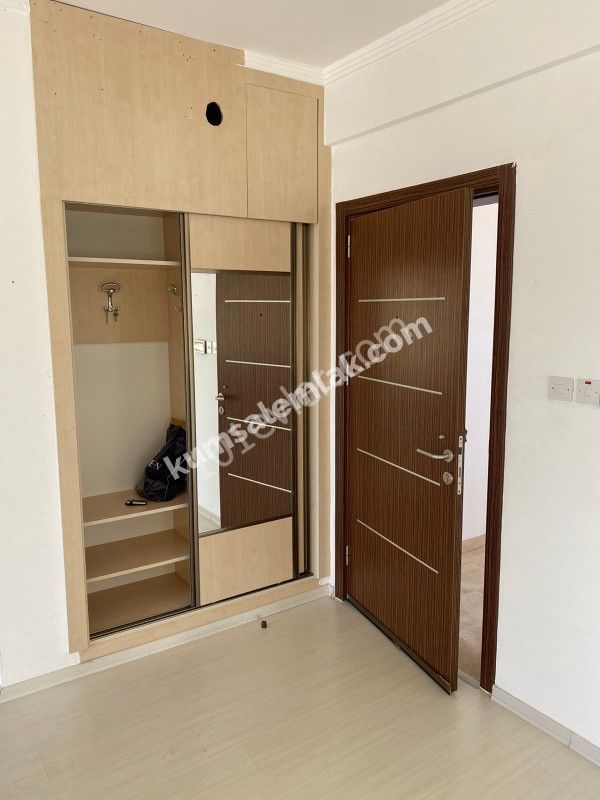 Flat For Sale in Küçük Kaymaklı, Nicosia