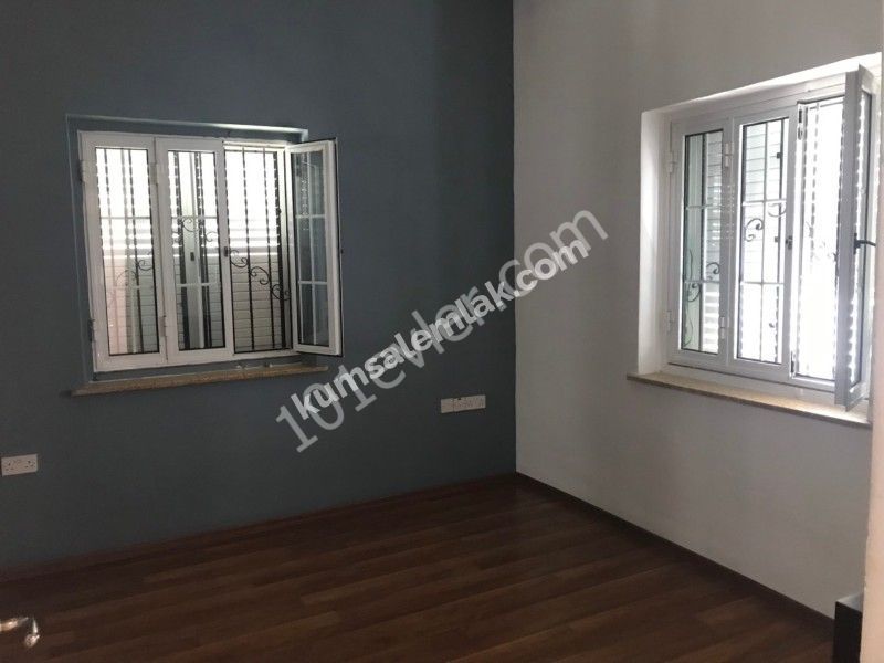 Detached House To Rent in Köşklüçiftlik, Nicosia