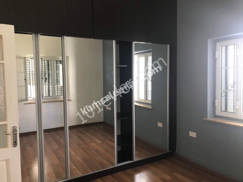 Detached House To Rent in Köşklüçiftlik, Nicosia