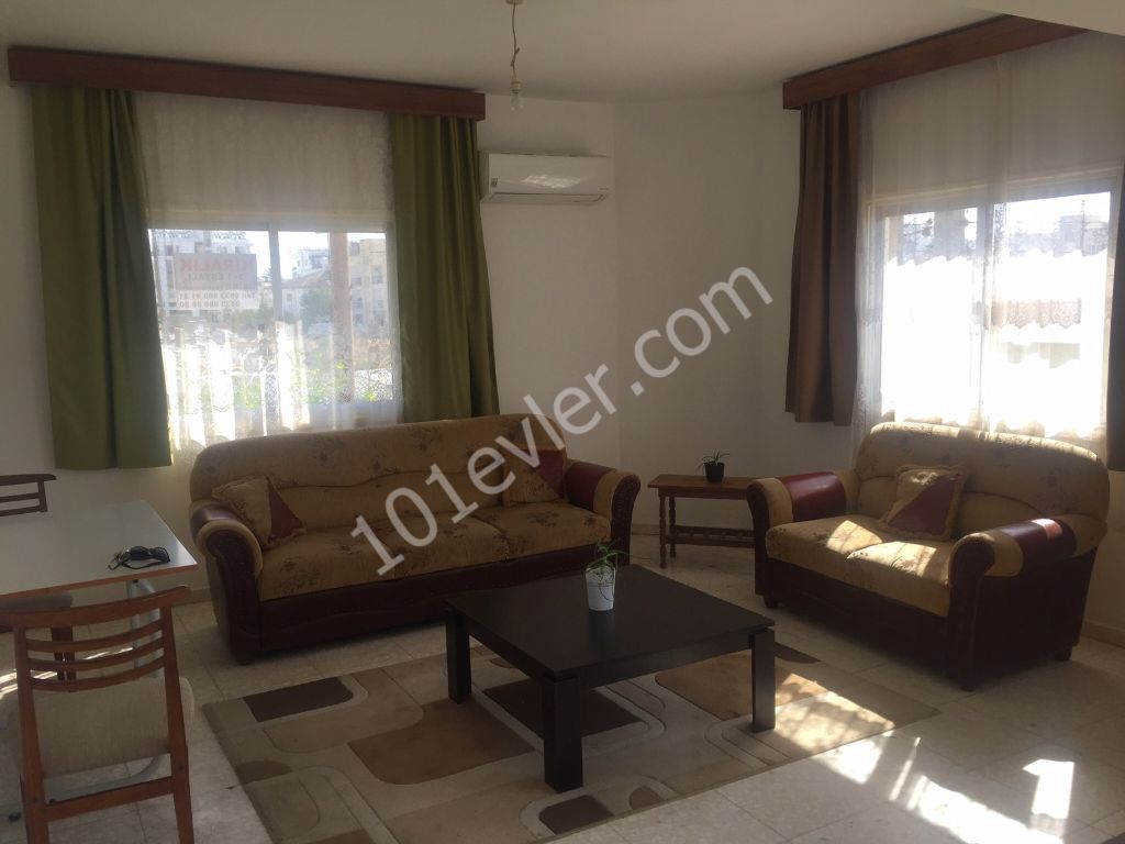 Lefkoşa Kaymaklı'da Kiralık Eşyalı Daire 2000 tl 6+6 Ödemeli