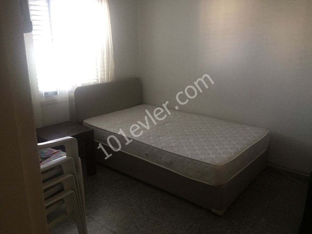 Kızılbaş Devpa Süpermarket Yanı 3+1 Eşyalı Kiralık daire Aylık Ödemeli 2000 TL