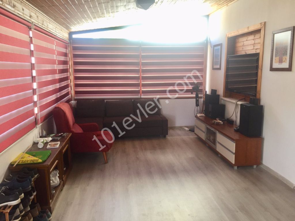 LEFKOŞA KERMİYA\'DA SATILIK EŞYALI DAİRE 2+1 49,900 STG