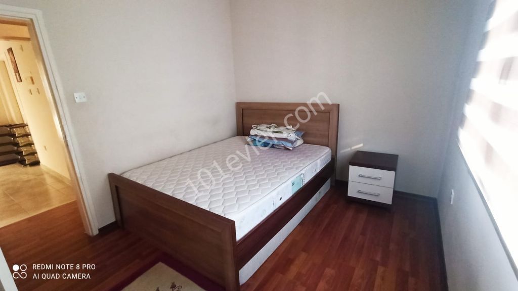 LEFKOŞA HAMİTKÖYDE KİRALIK FUL EŞYALI DAİRE 2500 TL 6+6 ÖDEMELİ