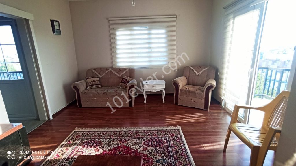 LEFKOŞA HAMİTKÖYDE KİRALIK FUL EŞYALI DAİRE 2500 TL 6+6 ÖDEMELİ