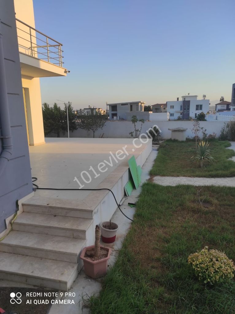 Detached House For Sale in Gönyeli, Nicosia