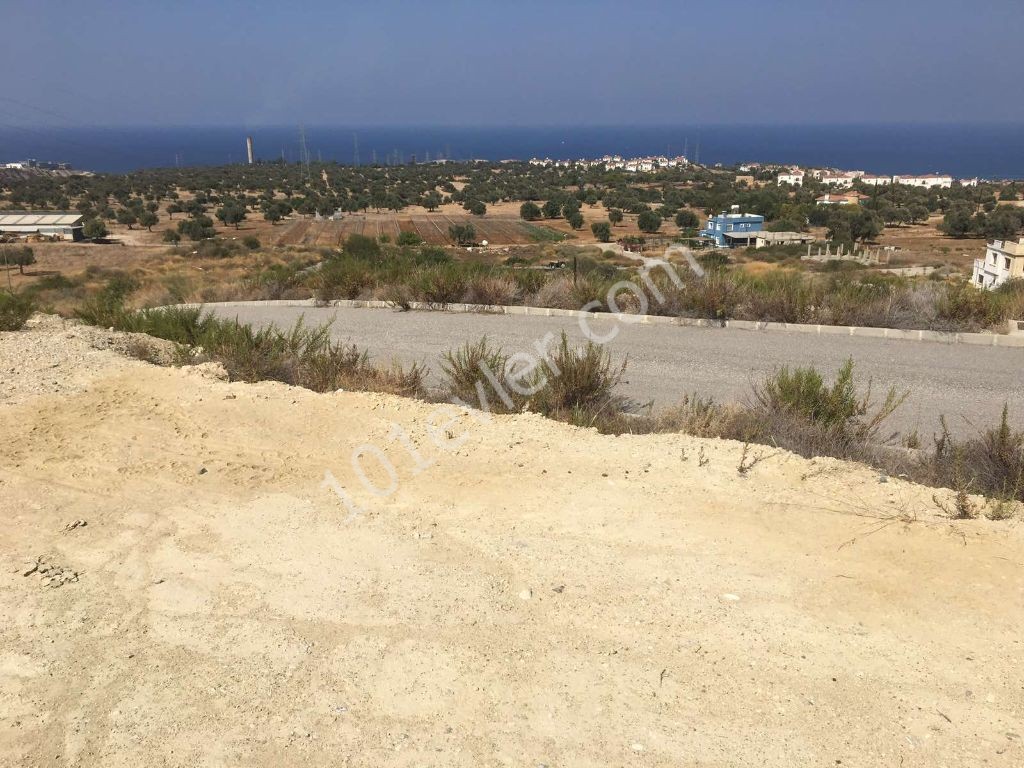 LAND FOR SALE IN KYRENIA ARAPKOY, MADE IN TURKEY FOR SALE 135,000 STG