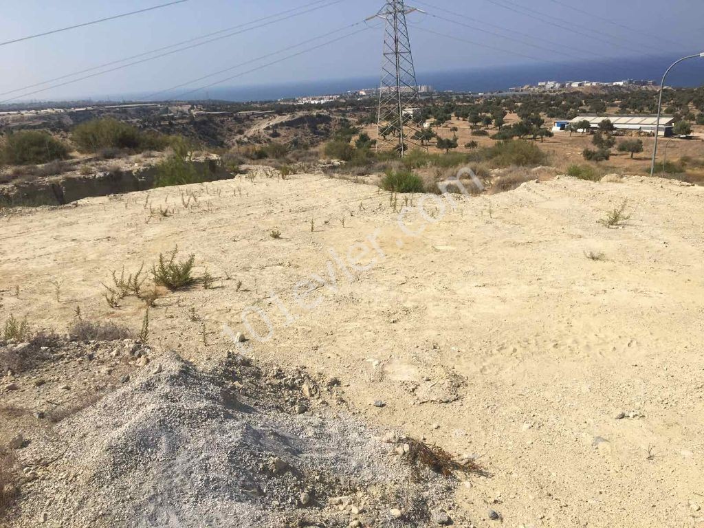 GRUNDSTÜCK ZUM VERKAUF IN KYRENIA ARAPKOY, HERGESTELLT IN DER TÜRKEI ZUM VERKAUF 135.000 STG