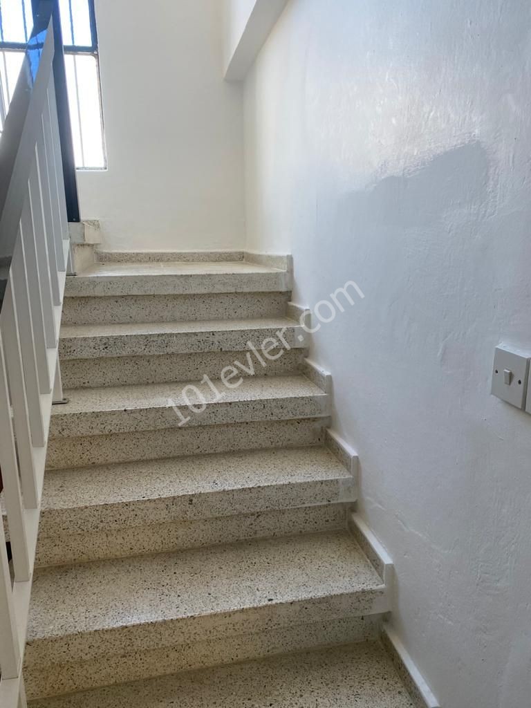 Detached House To Rent in Güzelyurt Merkez, Guzelyurt