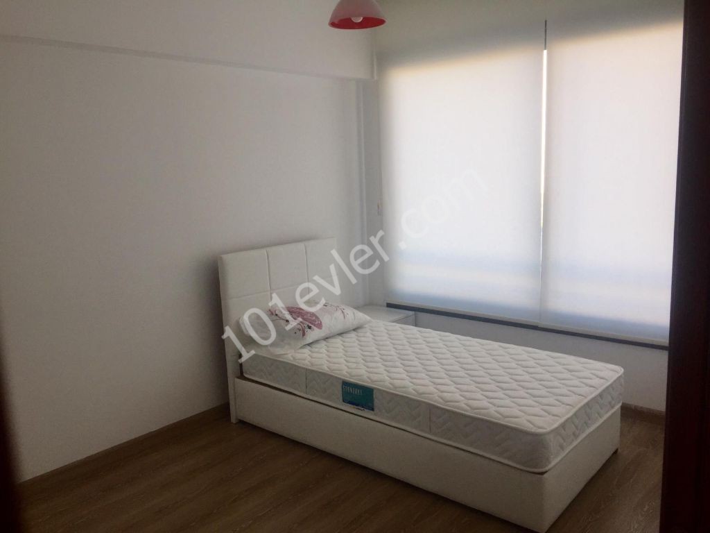 2+1 TÜRKISCHE WOHNUNG ZUM VERKAUF IN NIKOSIA DEREBOYU SANDSTRAND 55,000 STG ** 