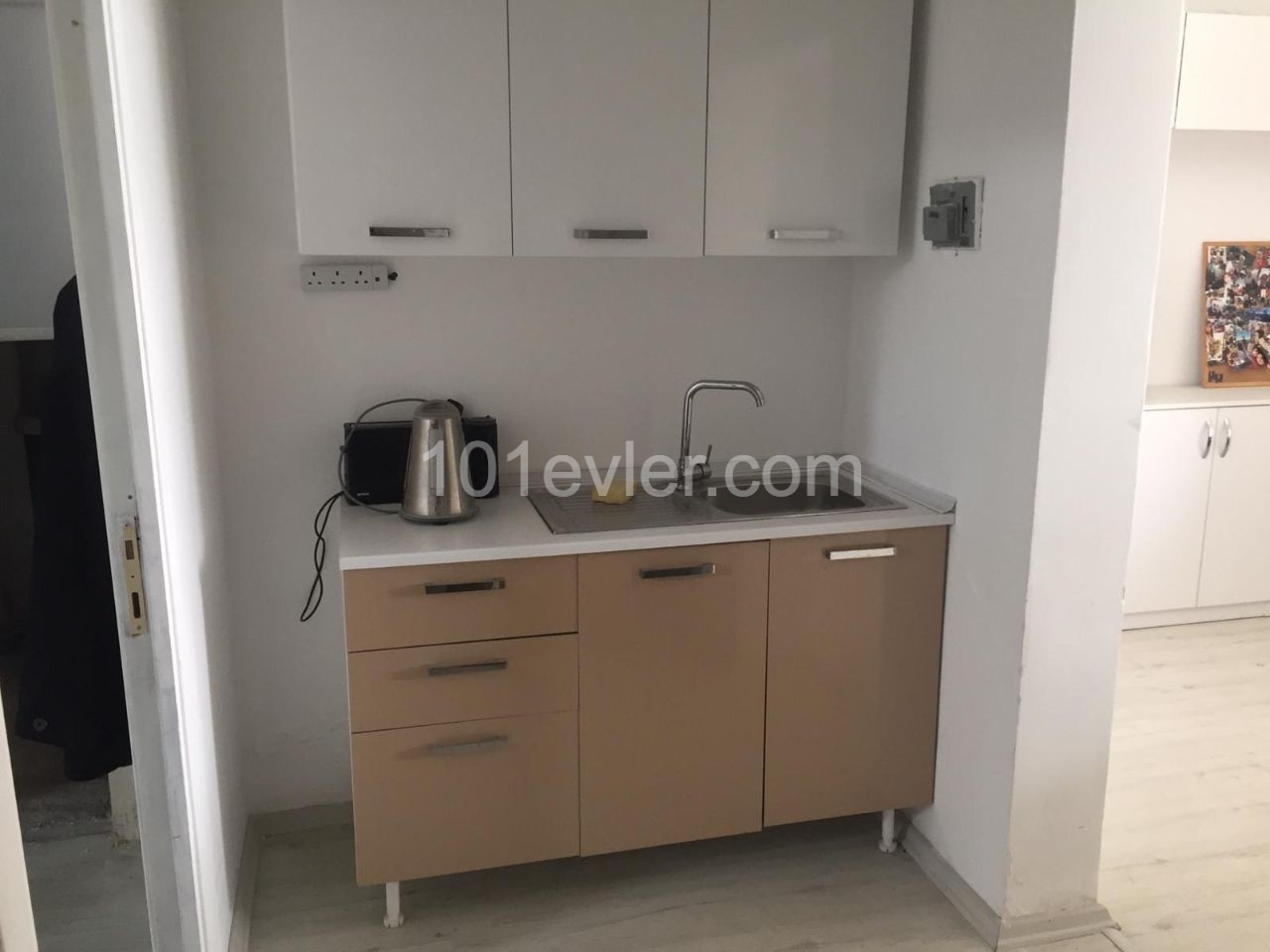 LEFKOŞA KÜÇÜKKAYMAKLI'DA KİRALIK OFİS & BÜRO AYLIK ÖDEMELİ 80 M2 280 STG