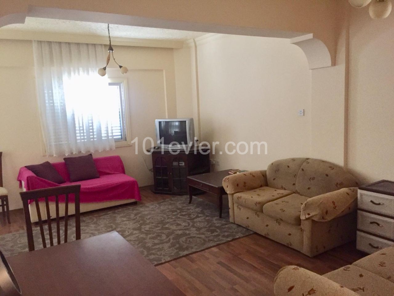 3+1 Wohnung zu verkaufen in Nikosia Yenisehir 130 m2 60,000 STG ** 