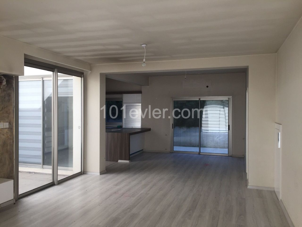 Lefkoşa Küçük Kaymaklıda Satılık Dubleks Müstakil İkiz Ev 3+1 180 M2 116,000 STG