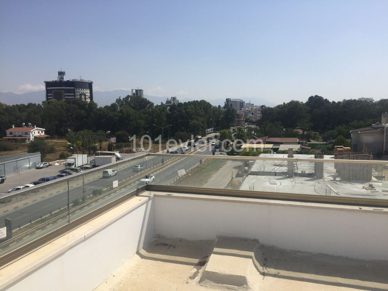 A Complete Building for Rent on Dereboyu Street in Nicosia (Plaza) with a monthly payment of 8,000 STG 1200 m2 ** 