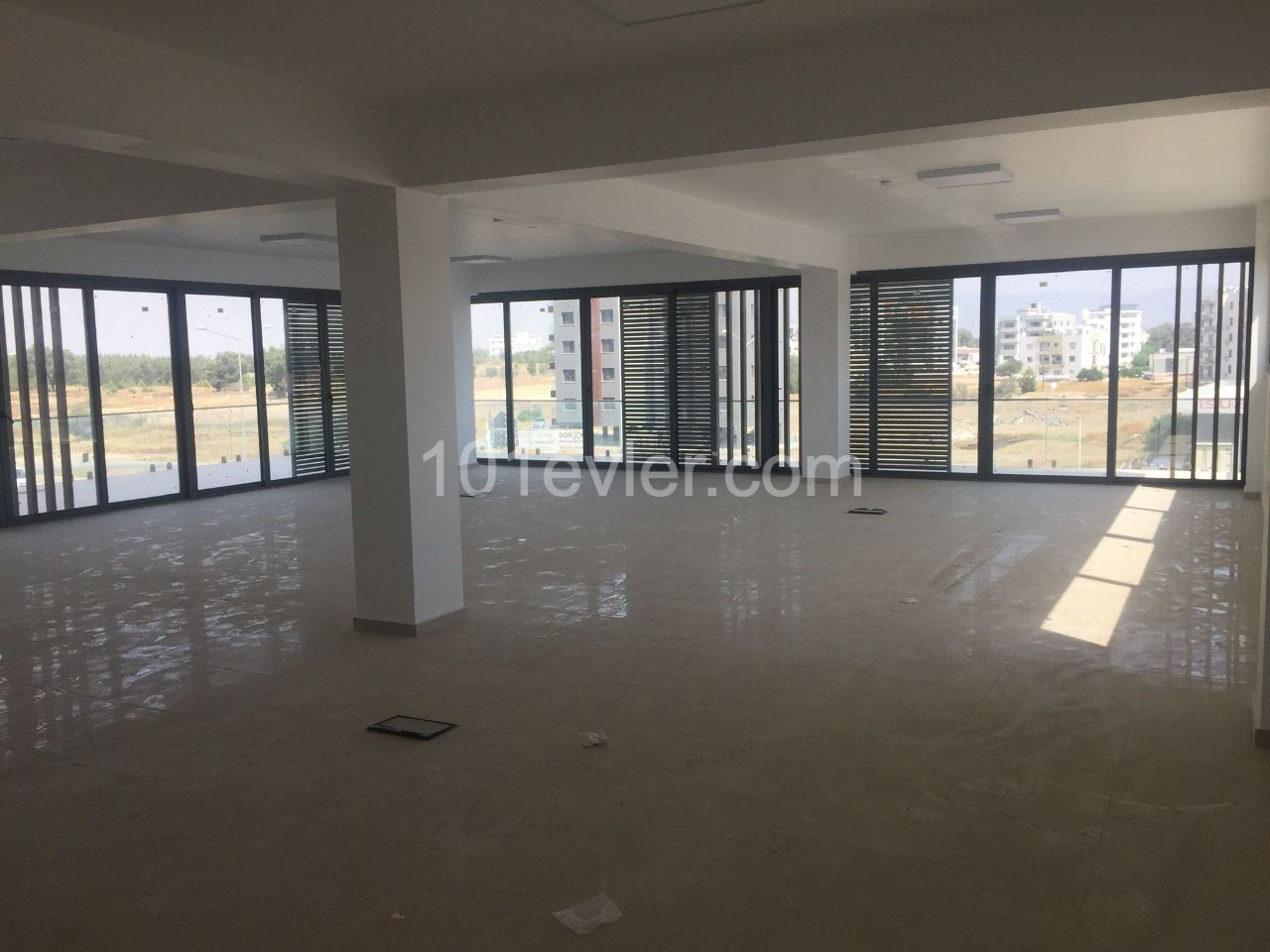 A Complete Building for Rent on Dereboyu Street in Nicosia (Plaza) with a monthly payment of 8,000 STG 1200 m2 ** 