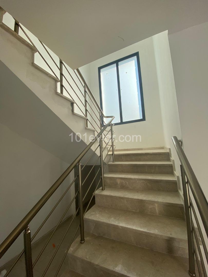 Duplex 3 + 1 Villen zum Verkauf in Nikosia Hamitköy zu Preisen ab 195,000 STG ** 