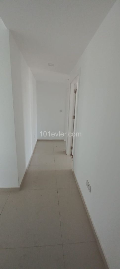 Luxus 3 + 1 Wohnung zum Verkauf in Nikosia Hamitköy 80,000 STG ** 