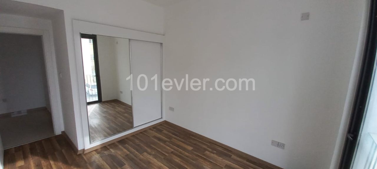 Luxus 3 + 1 Wohnung zum Verkauf in Nikosia Hamitköy 80,000 STG ** 