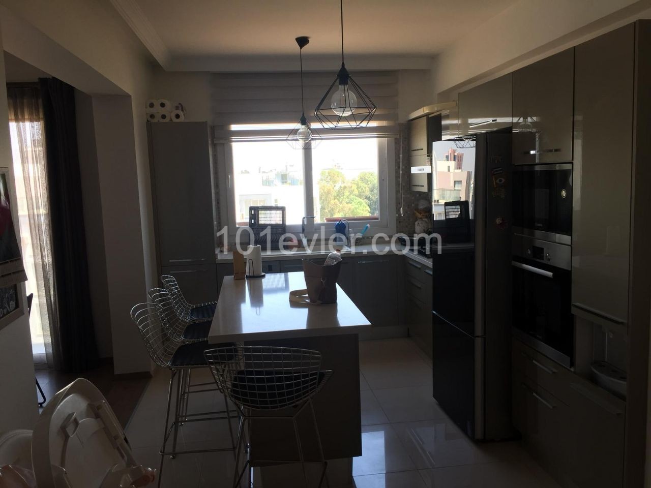 Lefkoşa Kumsal'da Satılık Eşyasız 2+1 140 M2 Penthouse 75,000 STG