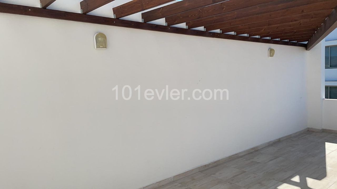 Null Penthouse-Wohnung Zum Verkauf In Nikosia / Strand ** 