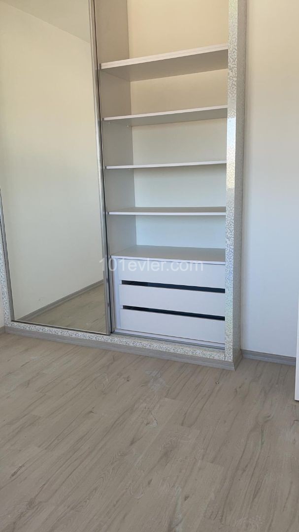 Null Penthouse-Wohnung Zum Verkauf In Nikosia / Strand ** 