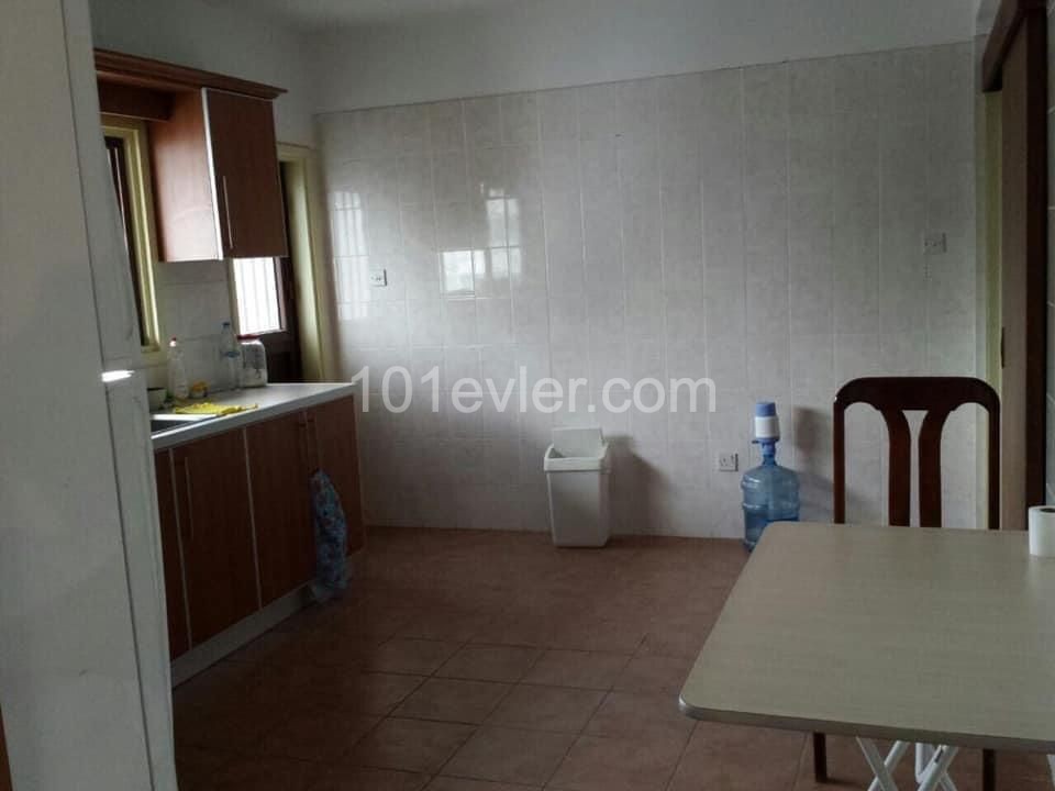 Flat To Rent in Köşklüçiftlik, Nicosia