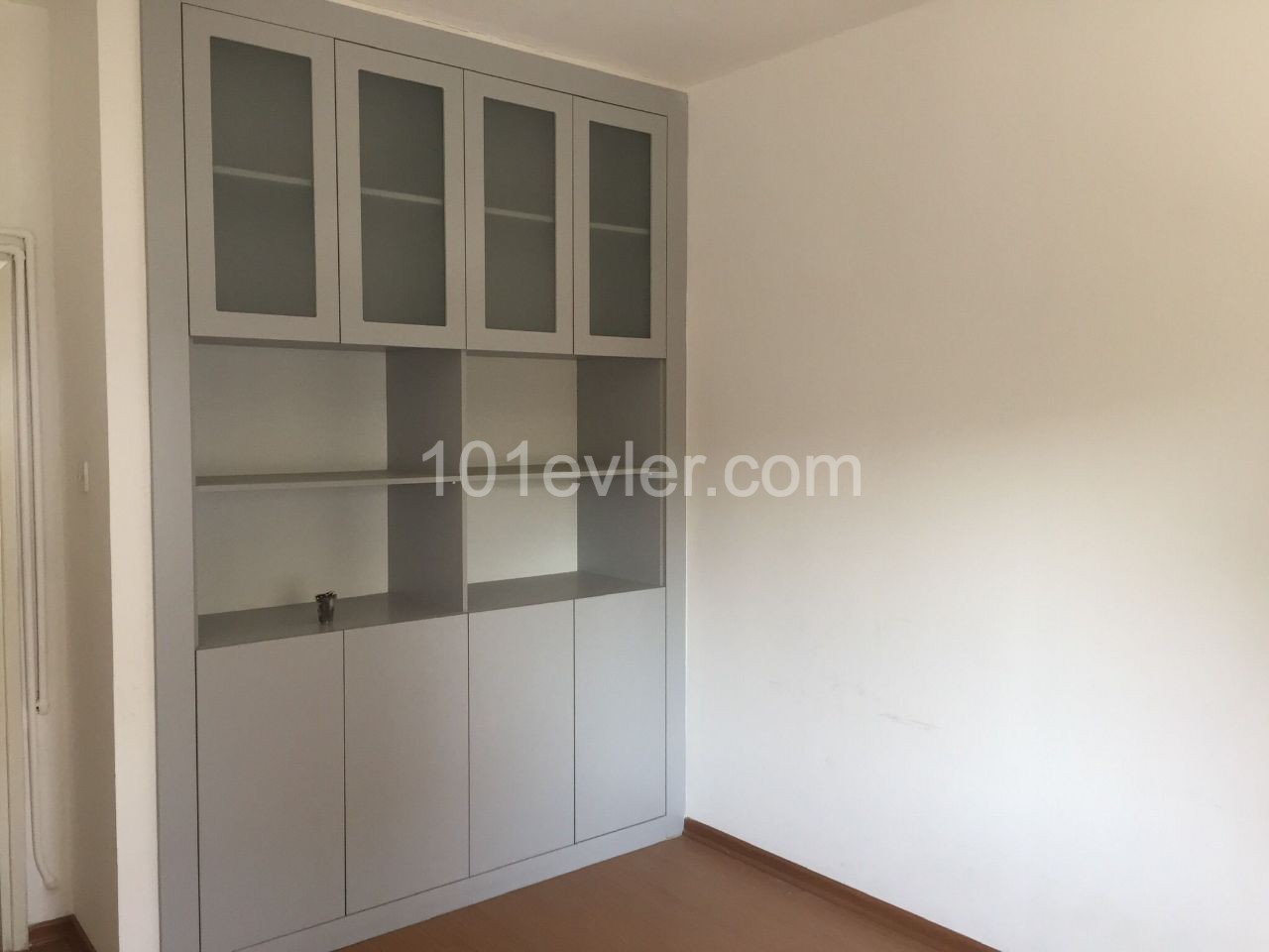 Nikosia Zentralstrand 500 stg Arbeitsplatz ** 