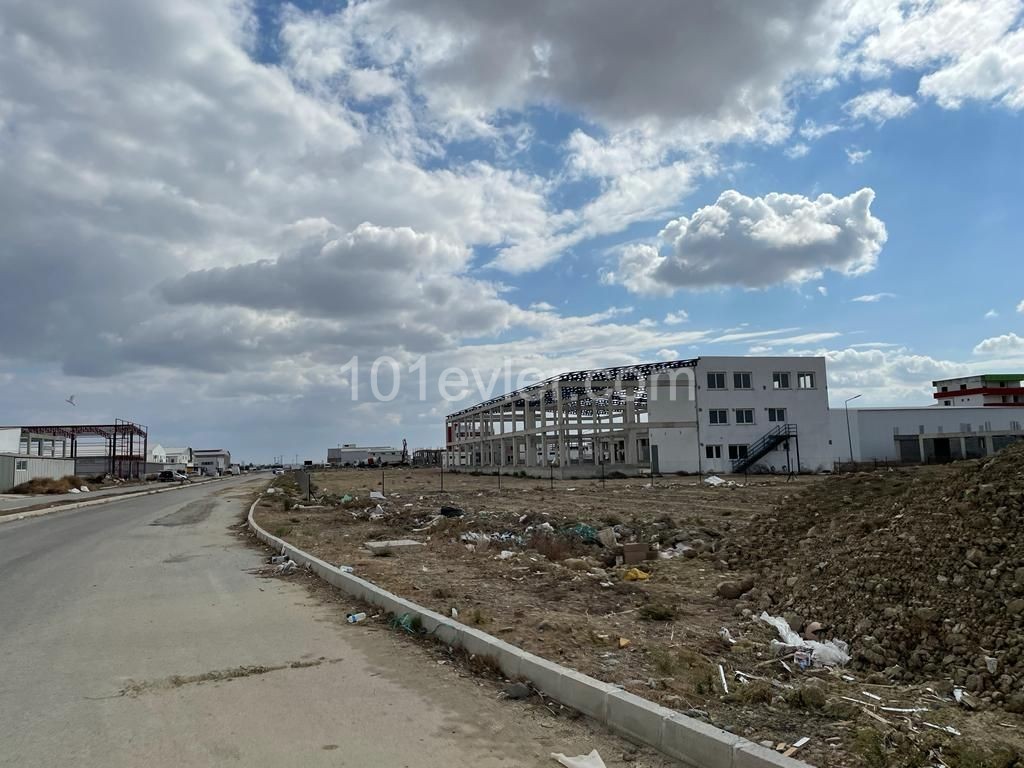 Land For Sale in Nicosia / Alayköy ** 