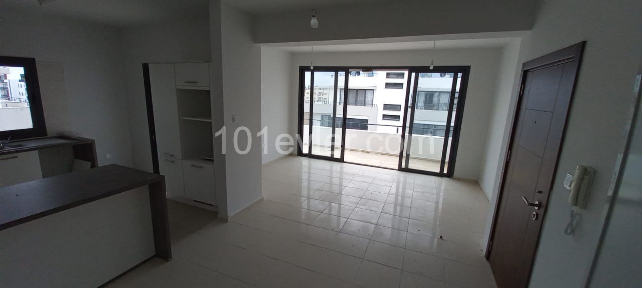 LEFKOŞA KÜÇÜK KAYMAKLIDA 2+1 LÜKS PENTHOUSE