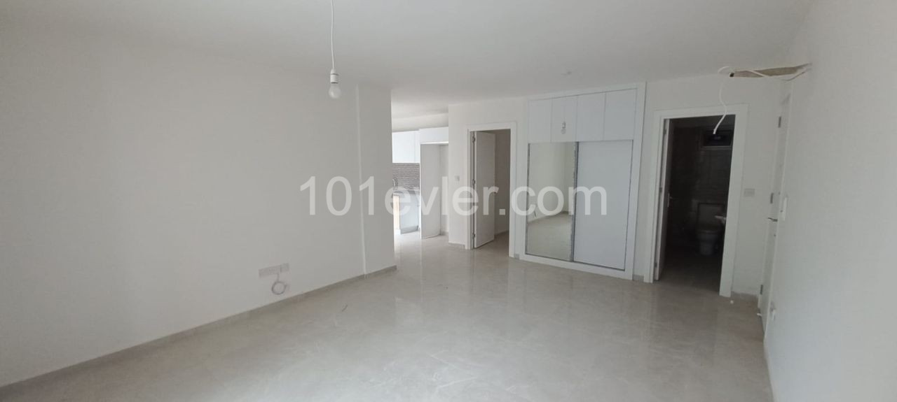 2+1 Flat for Sale with Mountain and Sea View in Kyrenia / Lapta Region ** 