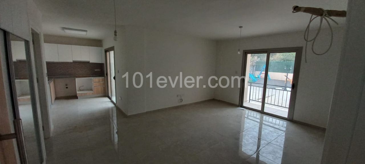 2+1 Flat for Sale with Mountain and Sea View in Kyrenia / Lapta Region ** 