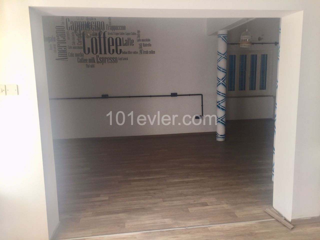 Lefkoşa Köşklüçiftlik Bölgesinde Kiralık 3+1 Bahçeli Zemin Kat İş Yeri veya Ofis Aylık Ödemeli 10,000 TL