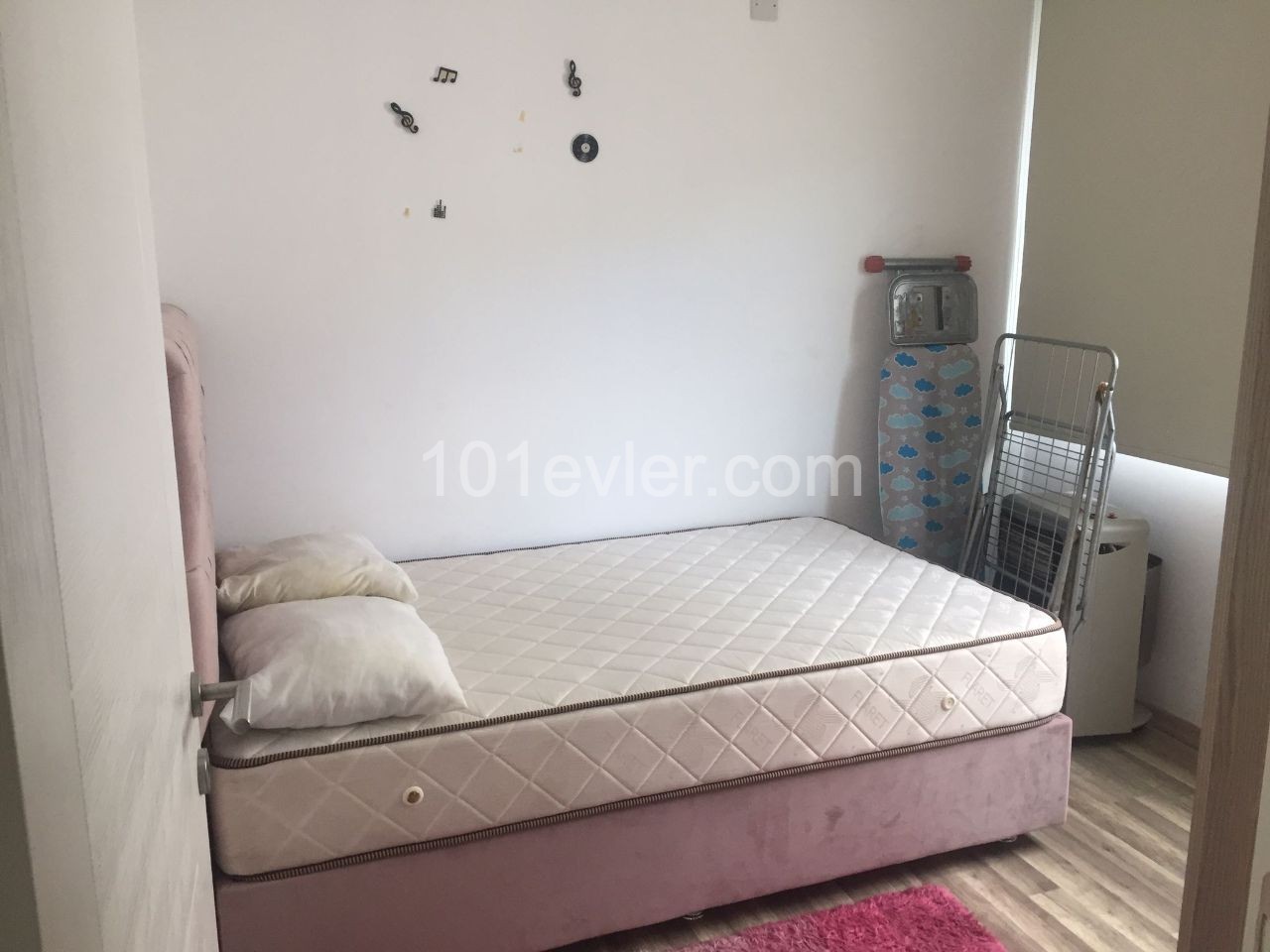 Zu Vermieten In Nikosia Ortaköy 2 + 1 Möbliert 1. Etage Wohnung 6 + 6 Zahlen 300 STG ** 