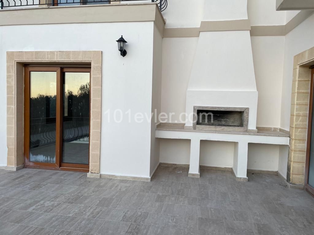 Detached House with Pool with Mountain and Sea Views in Çatalköy ** 