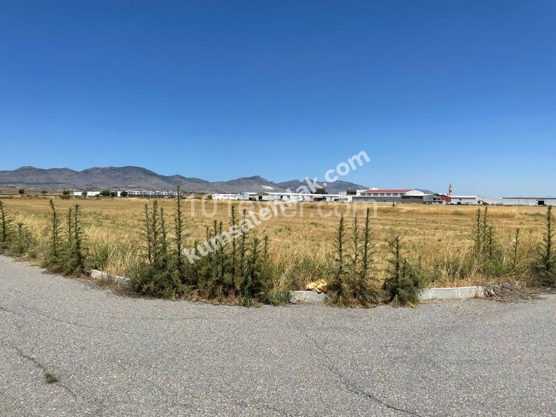 1 Decare 300 Sqm Land For Sale In Alayköy Industrial Zone Suitable For The Construction Of A Factory With Turkish Deed ** 