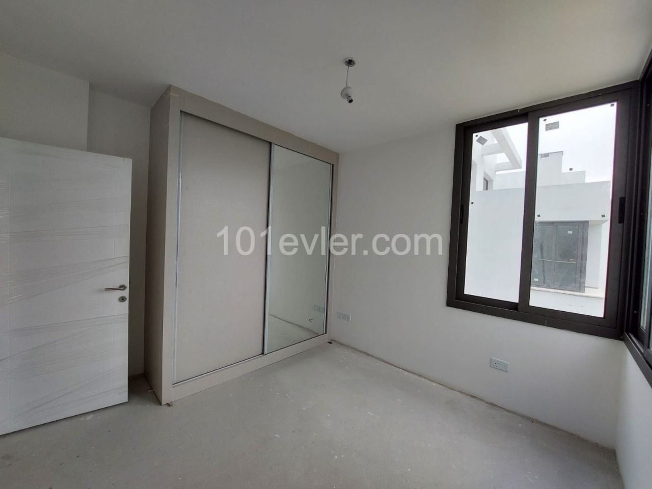 3 Bedroom Flat for Sale in Küçük Kaymaklı Area ** 