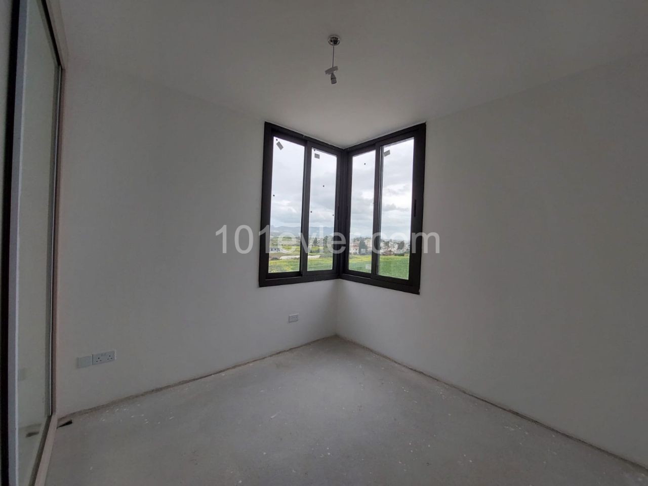 3 Bedroom Flat for Sale in Küçük Kaymaklı Area ** 